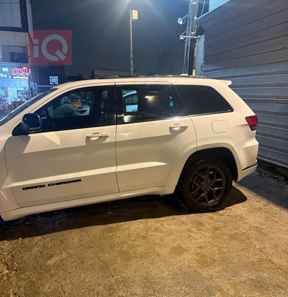 جيب جراند شيروكي